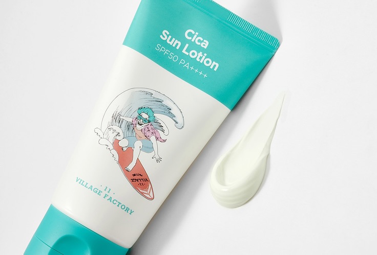 يعد Cica Sun Lotion إضافة جديدة نسبيًا لمجموعات العناية بالشمس ☀️والتركيبة المقاومة للماء مليئة بالفوائد المحببة للبشرة. يوفر لوشن Cica Sun حماية واسعة النطاق من أشعة الشمس بعامل حماية من الشمس SPF50 PA++++، كما أن قوامه الخفيف والمائي والهلامي مناسب لجميع أنواع البشرة، بما في ذلك البشرة المعرضة لحب الشباب والبشرة الدهنية. وبصرف النظر عن السيكا، تحتوي التركيبة على مستخلصات مهدئة أخرى مشتقة من الصبار والبابونج. آذريون وheartleaf. المكونات الإضافية مثل مستخلص البروبوليس ومستخلص الأفوكادو وزيت بذور عباد الشمس توفر تعزيزات لتقوية البشرة. يتم أيضًا دمج النياسيناميد والأدينوزين في التركيبة لتفتيح البشرة الباهتة وتقليل الخطوط الدقيقة. التركيبة التي تم اختبارها من قبل أطباء الجلدية خالية من العطور
💧هذا المنتج ضد الماء
يناسب جميع أنواع البشره
السعر 17.000
توصيل 🚚 

بغداد 5000
محافظات 8,000

‎للطلب والاستفسار:
‎ فرع الكراده داخل / شارع العطار/مقابيل الكوخ/داخل مجمع نسوان 07700005463
‎فرع المنصور / مول بابيت الطابق الأرضي 07700005483